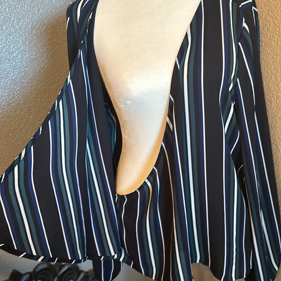 Express size Large. Black blue green white striped wrap blouse long sleeve EUC - Picture 5 of 8